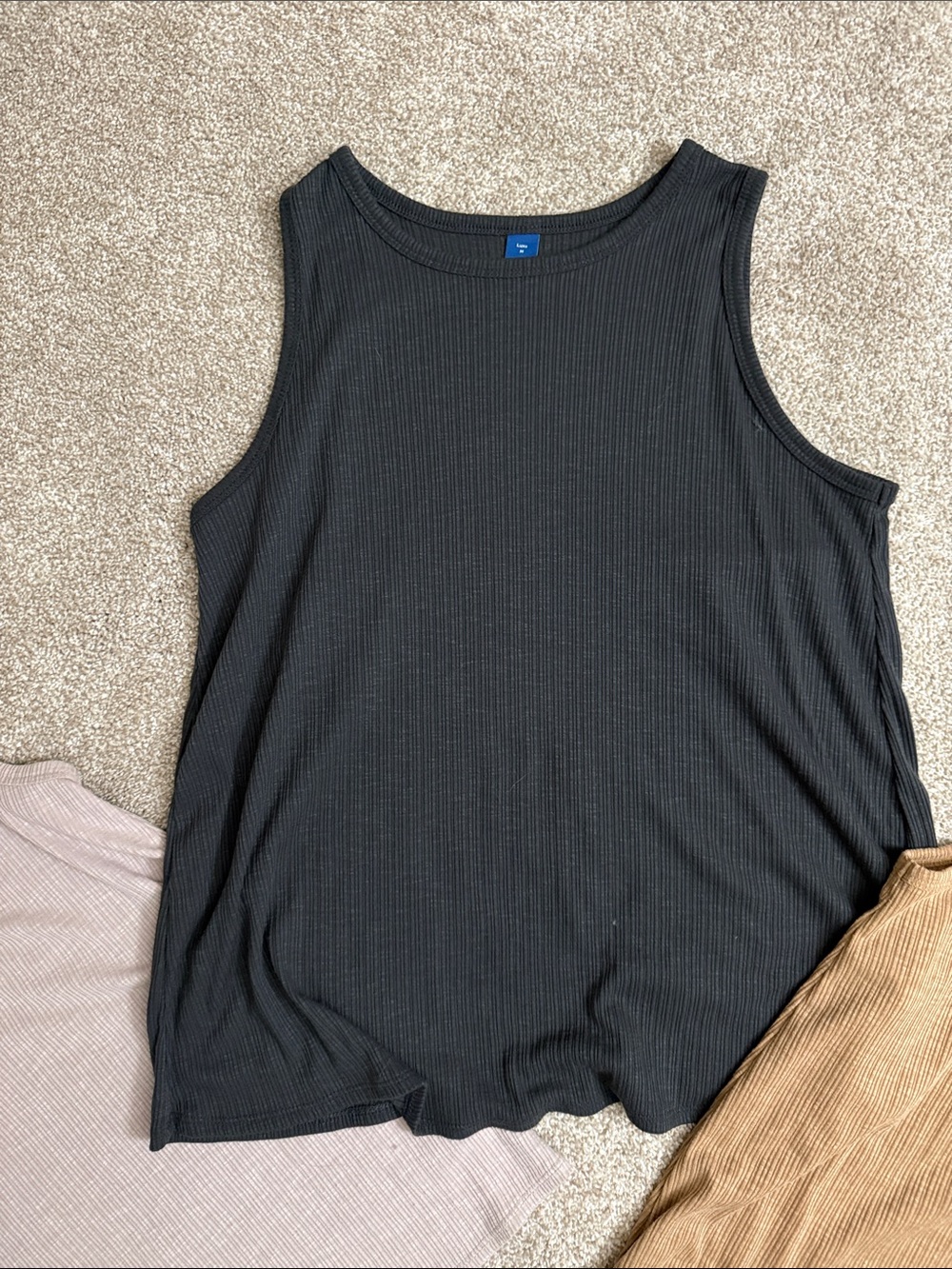 Old Navy Luxe Ribbed Tank  Bundle of 4 - Picture 5 of 8